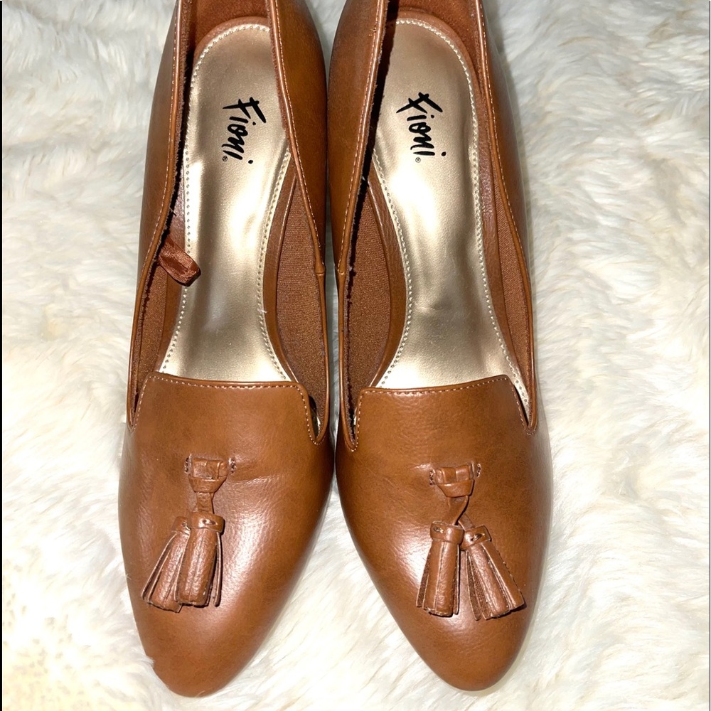 Heels with Tassel